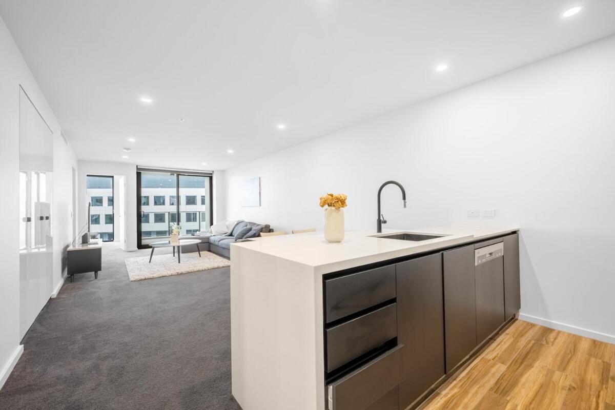 Modern 2b&2b Retreat Await Apartment