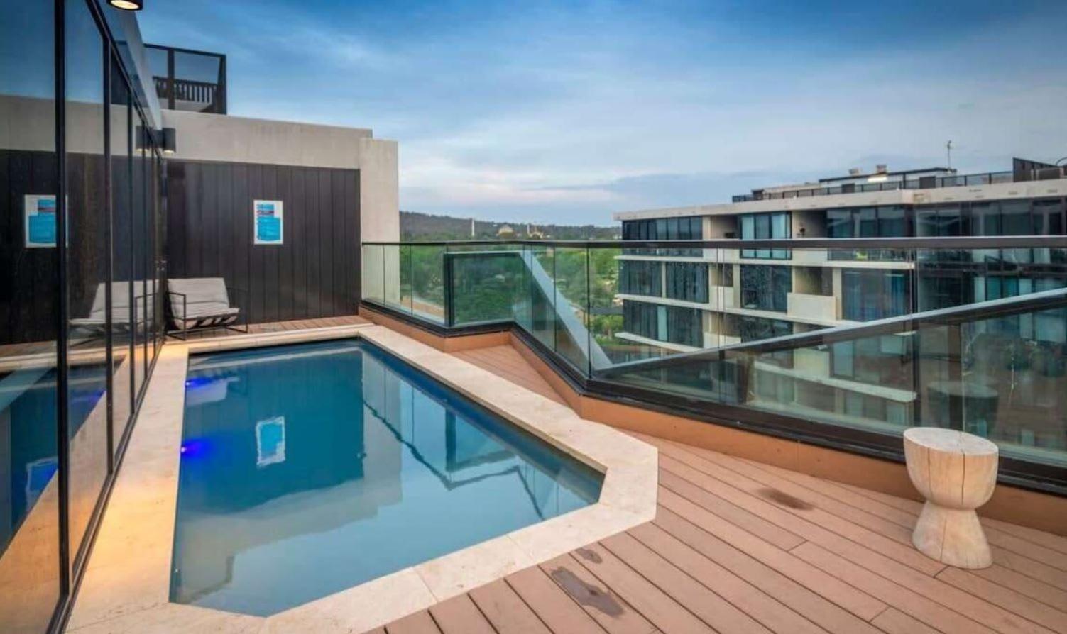 Apartment Cbd - Parking - Sleeps 4 Canberra