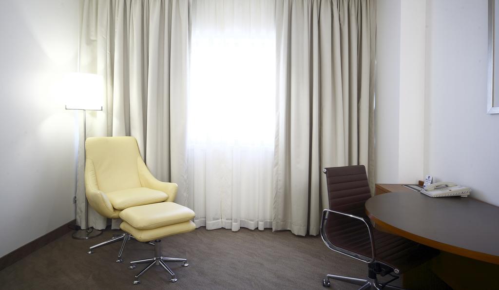 Novotel 4* Canberra