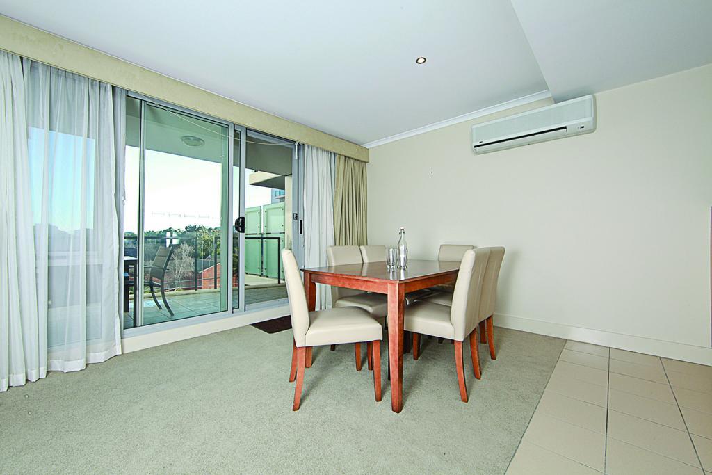 Accommodate - Northbourne Executive Apartment Canberra
