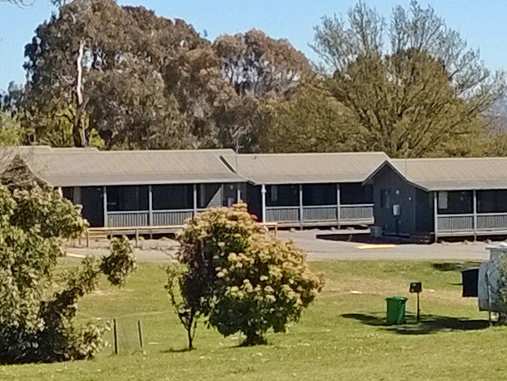 Carotel Motel 3*