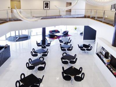 Aparthotel Adina Serviced Dickson 4*