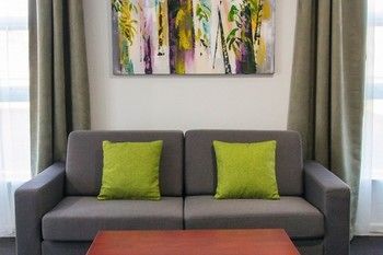 Abode Narrabundah Hotel