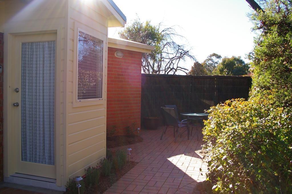 Apartment Deakin *