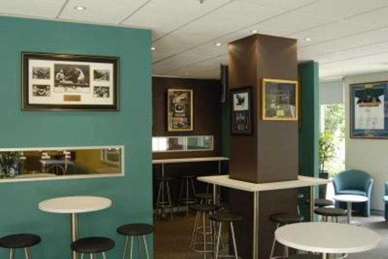 Clifton Suites On Northbourne Hotel 2*