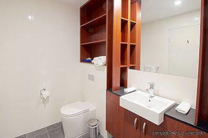 Hotel Abode Narrabundah Canberra