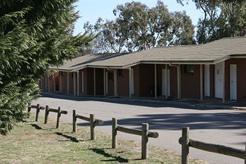Carotel 3* Canberra