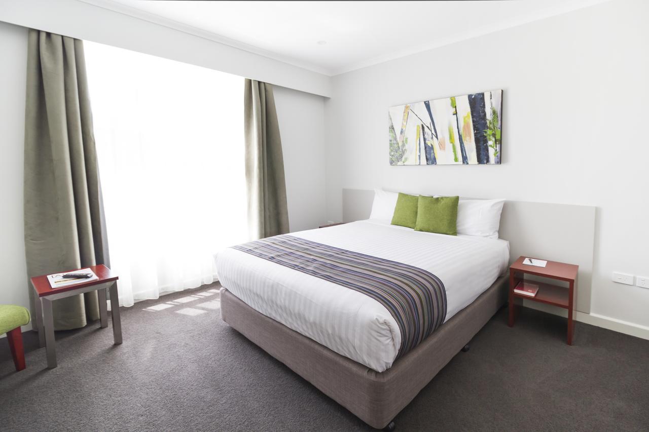 Abode Narrabundah Hotel