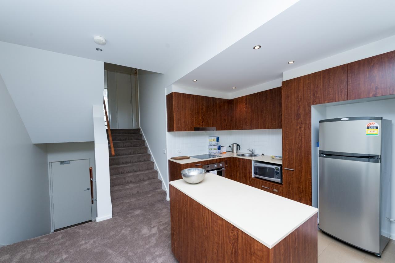 Accommodate - Metropolitan Apartment
