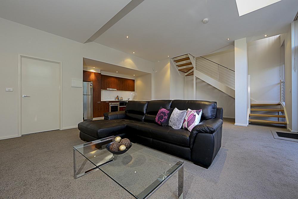 Accommodate - Metropolitan Apartment