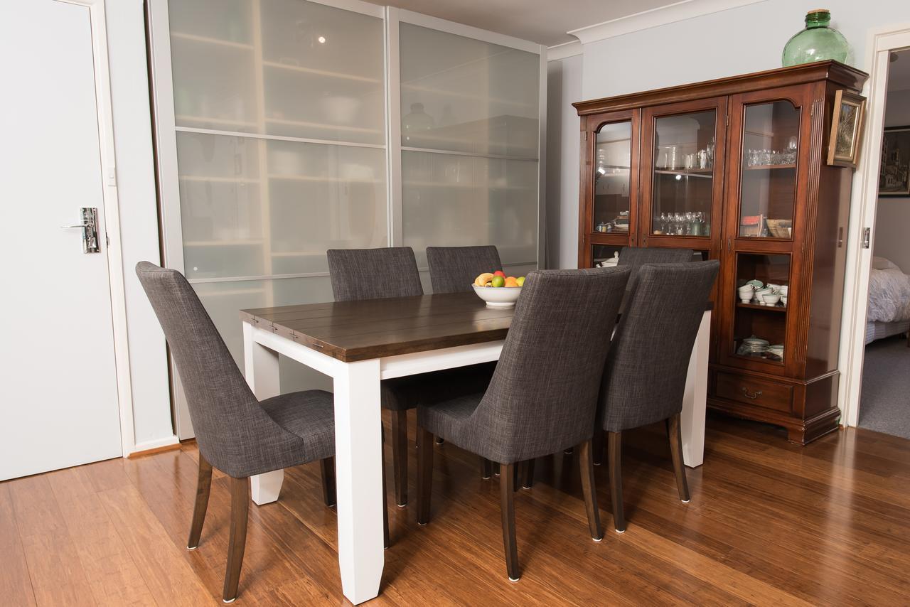 The White House 5* Canberra