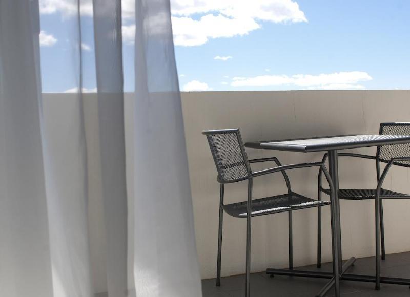 Aparthotel Abode Tuggeranong Canberra