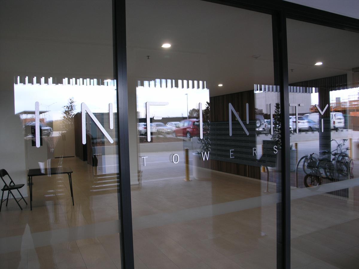 Kesh At Infinity Towers Apartment