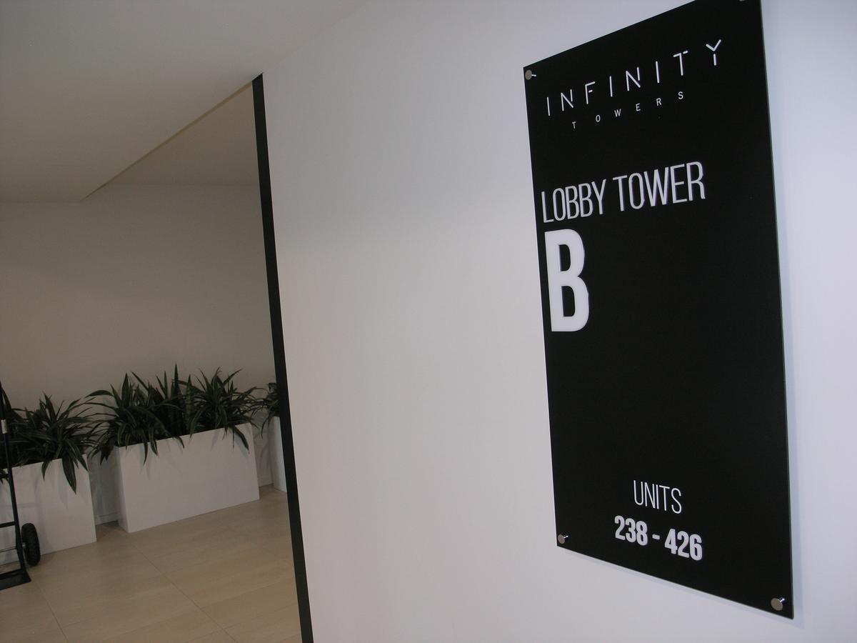 Kesh At Infinity Towers Apartment