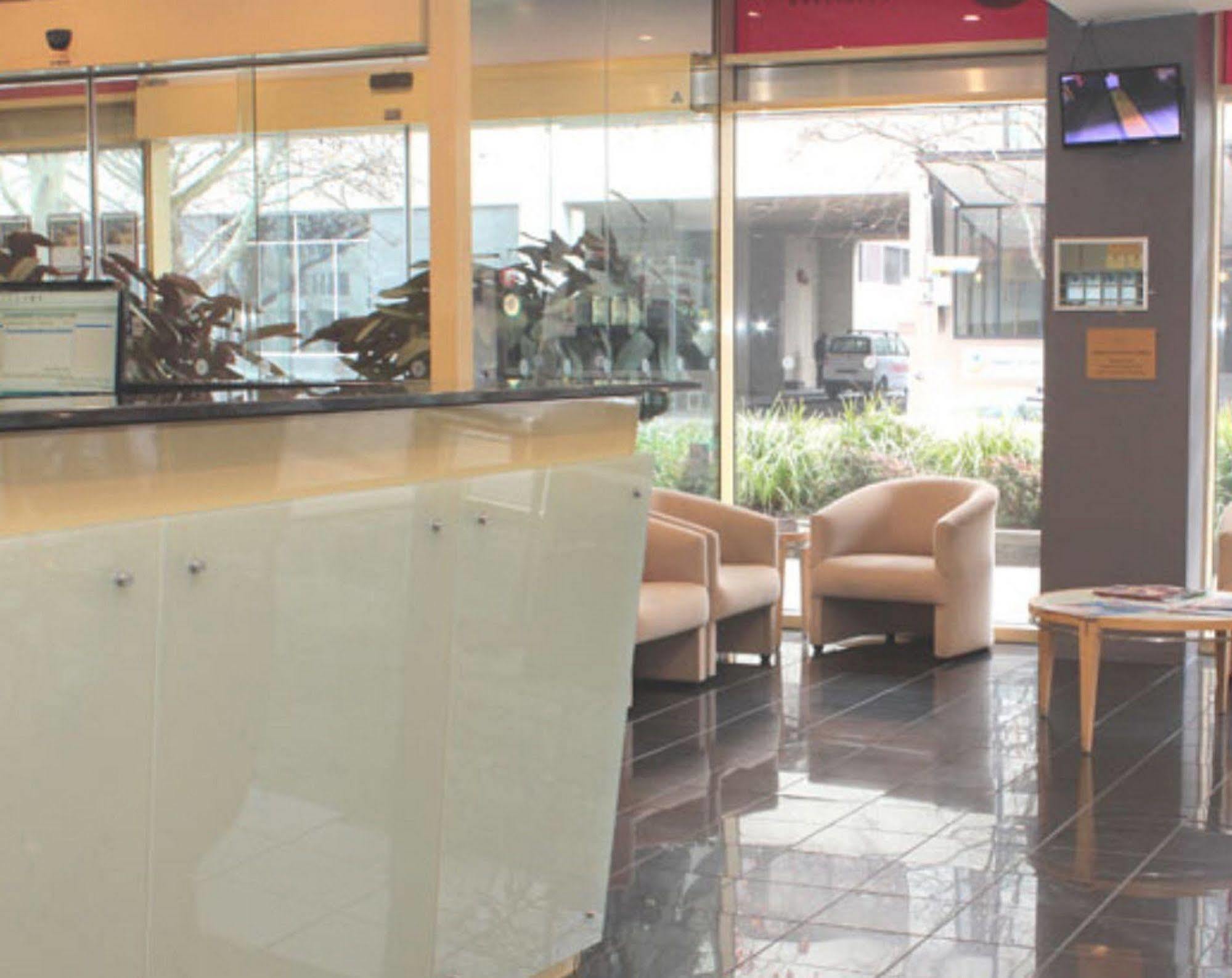 Aparthotel Nesuto Canberra