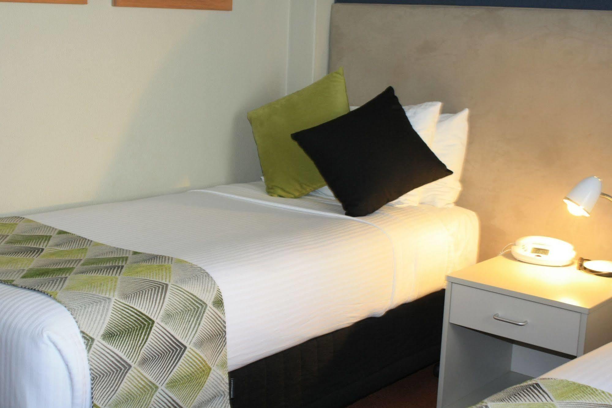 Motel Statesman Canberra