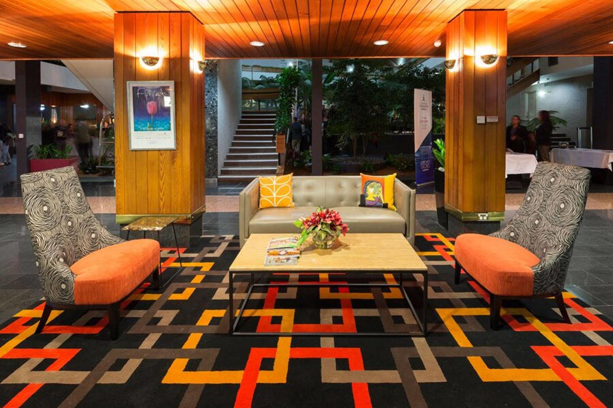 Pavilion On Northbourne Hotel 4*