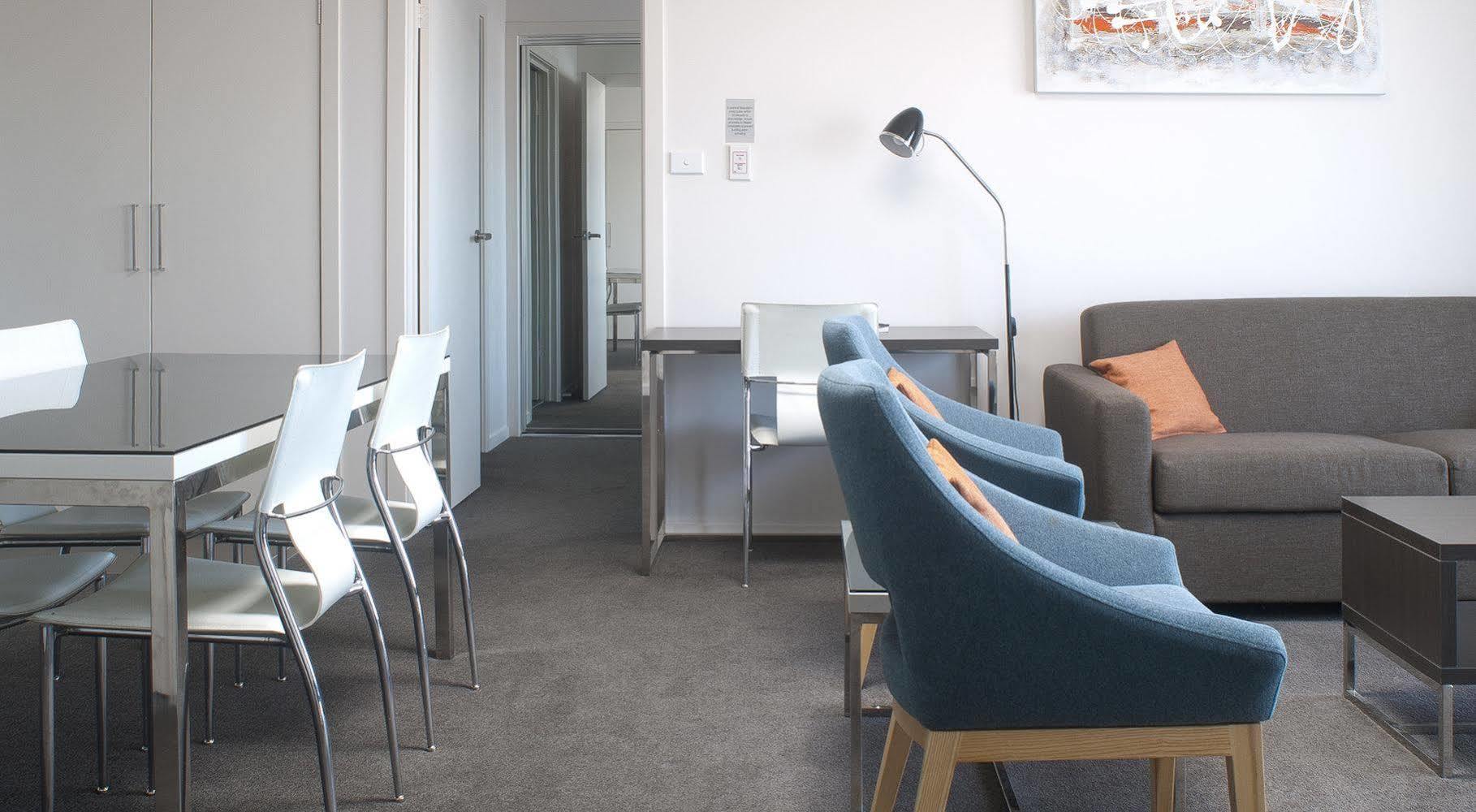 Aparthotel Abode Tuggeranong