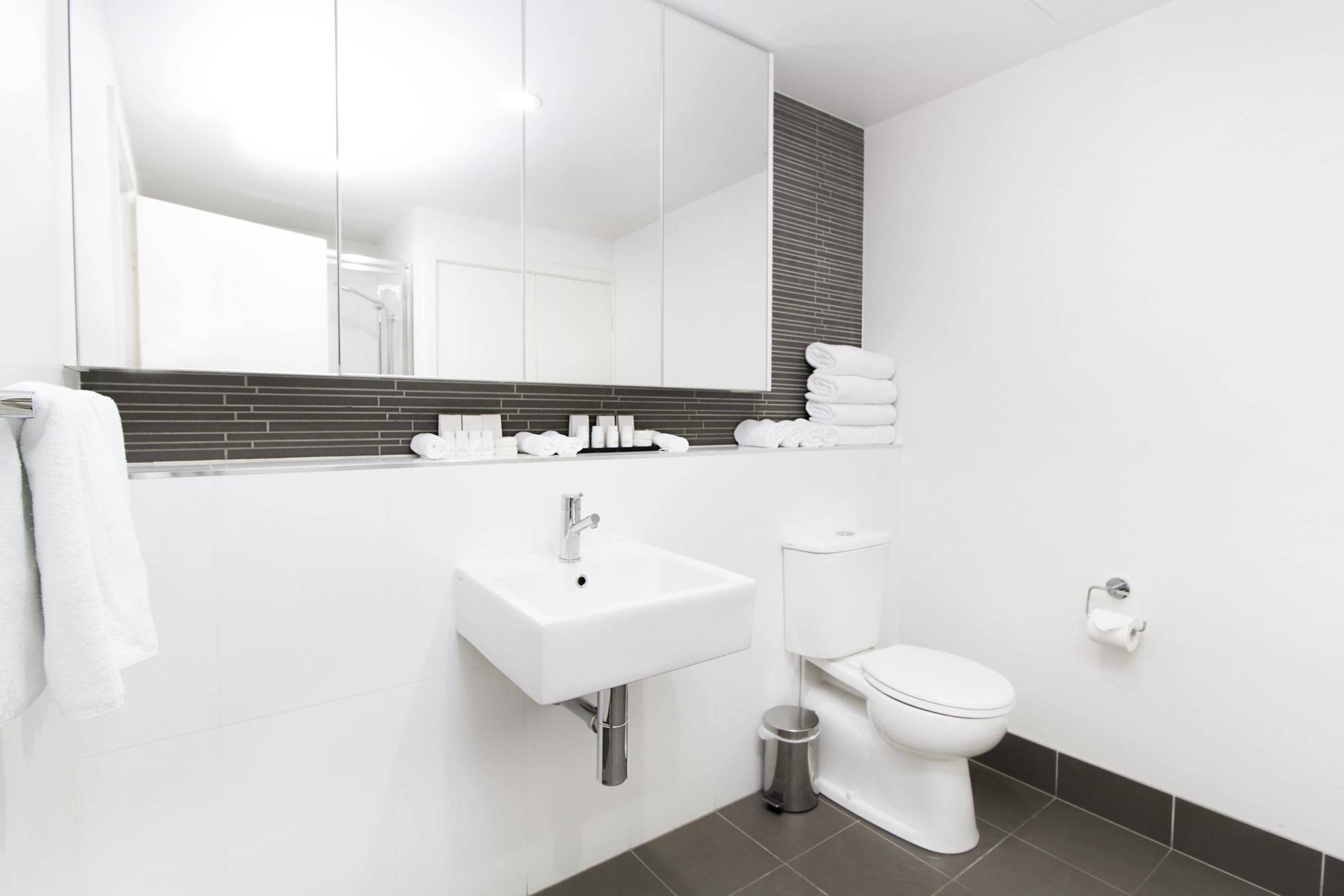 Abode Tuggeranong Aparthotel Canberra