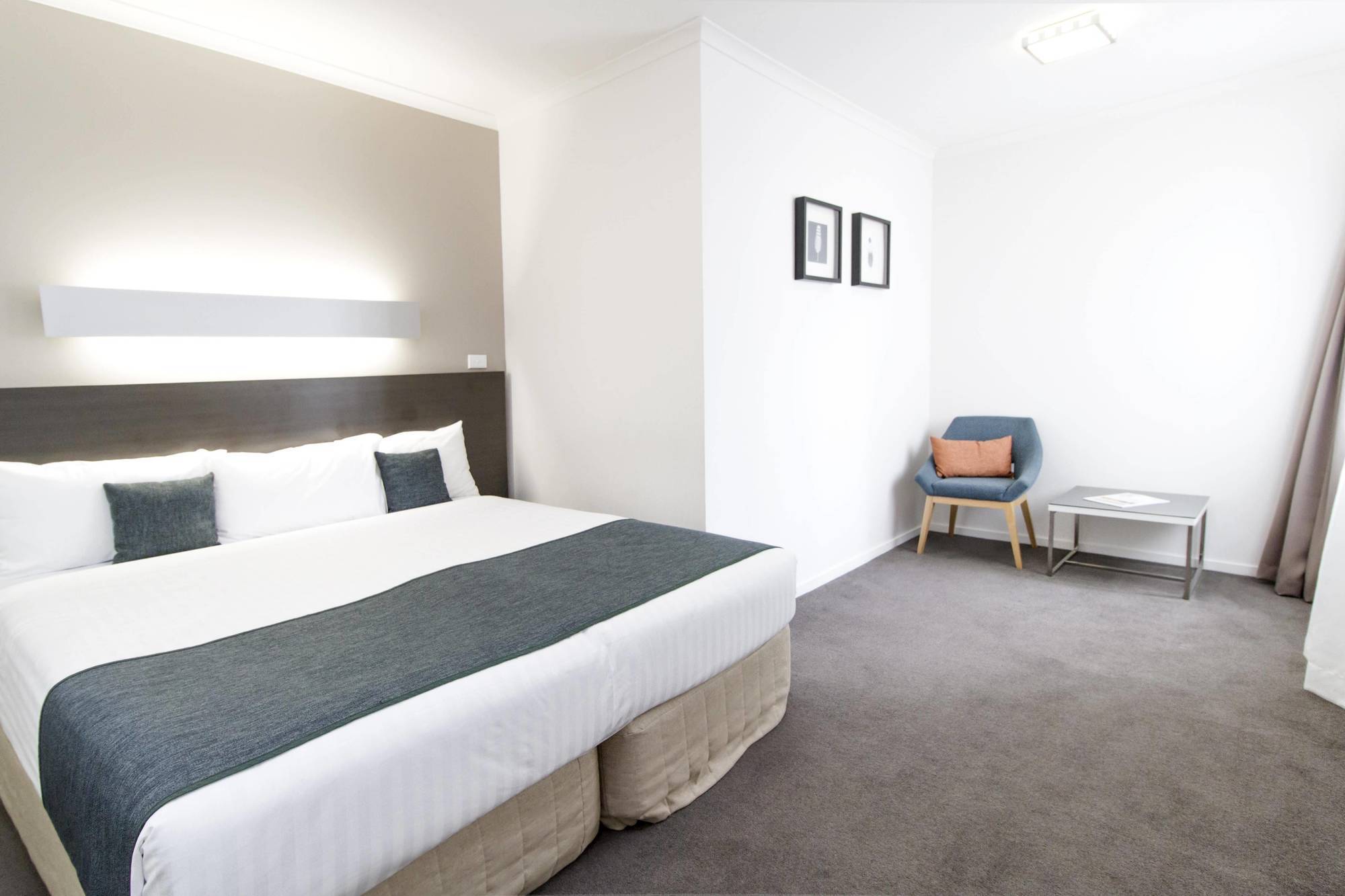 Abode Tuggeranong Aparthotel