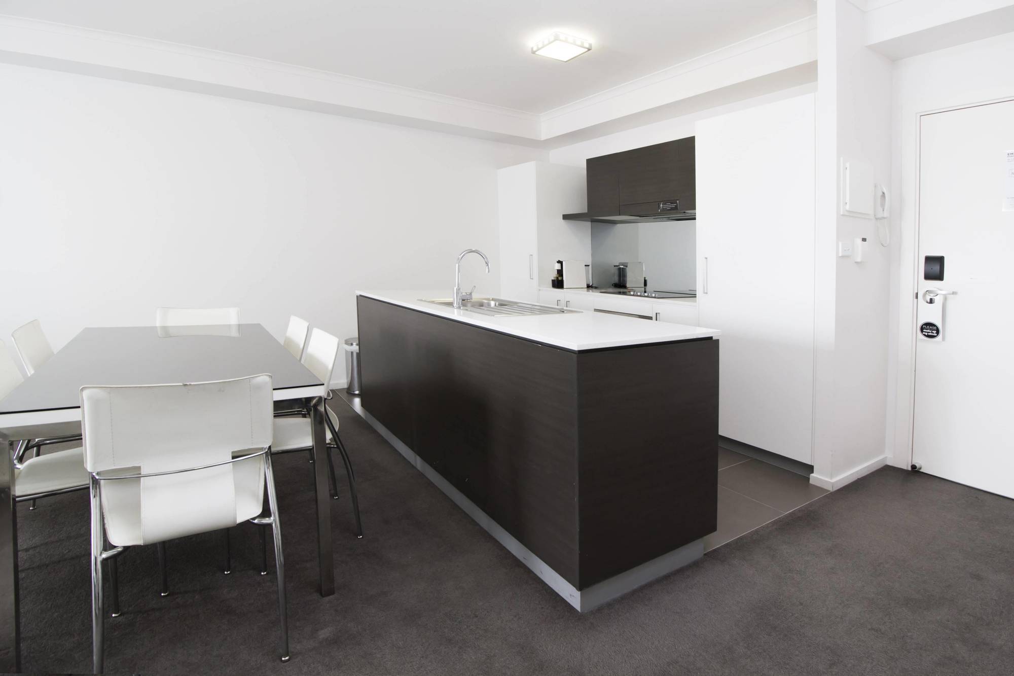 Abode Tuggeranong Aparthotel Canberra