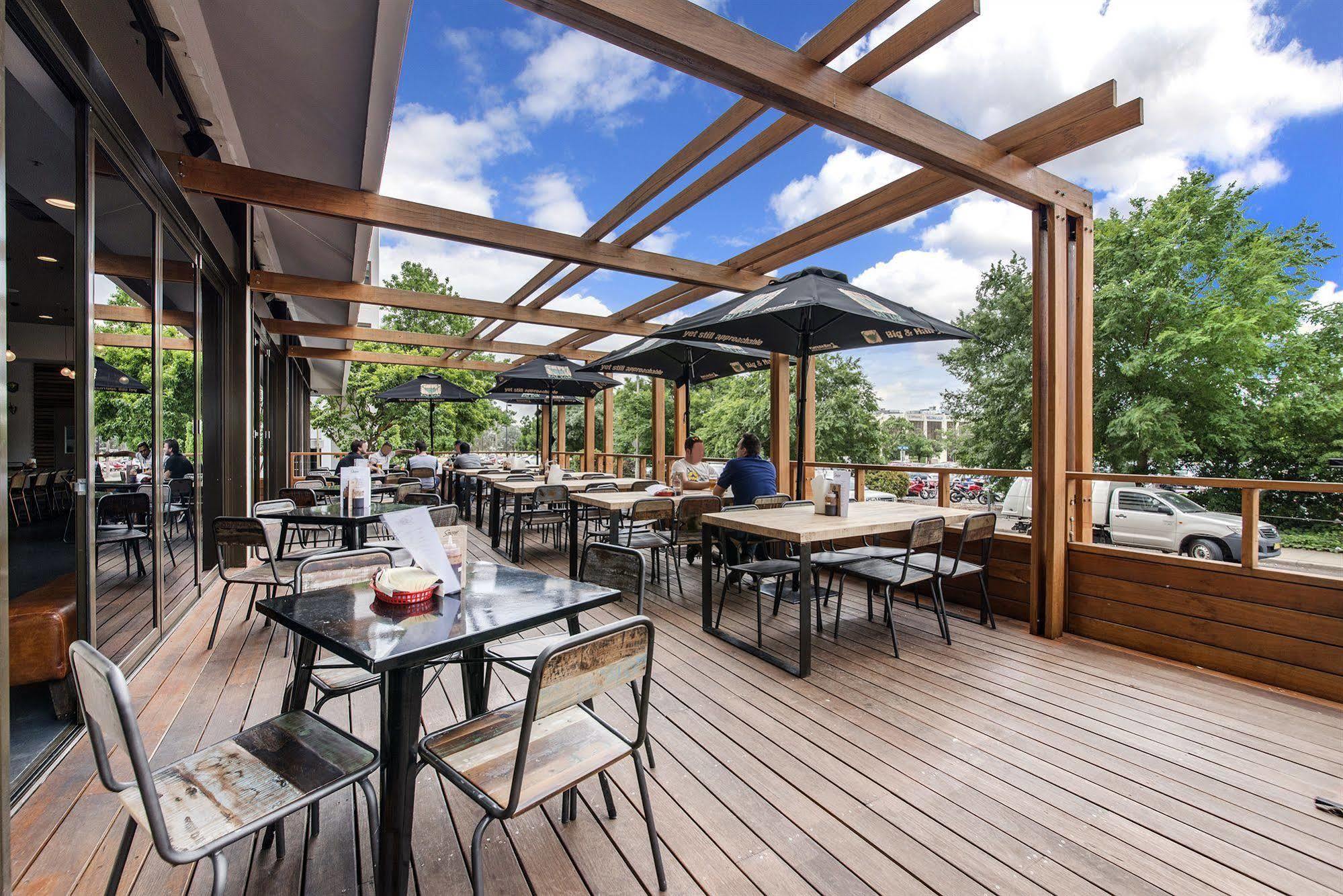 Abode Woden 4*