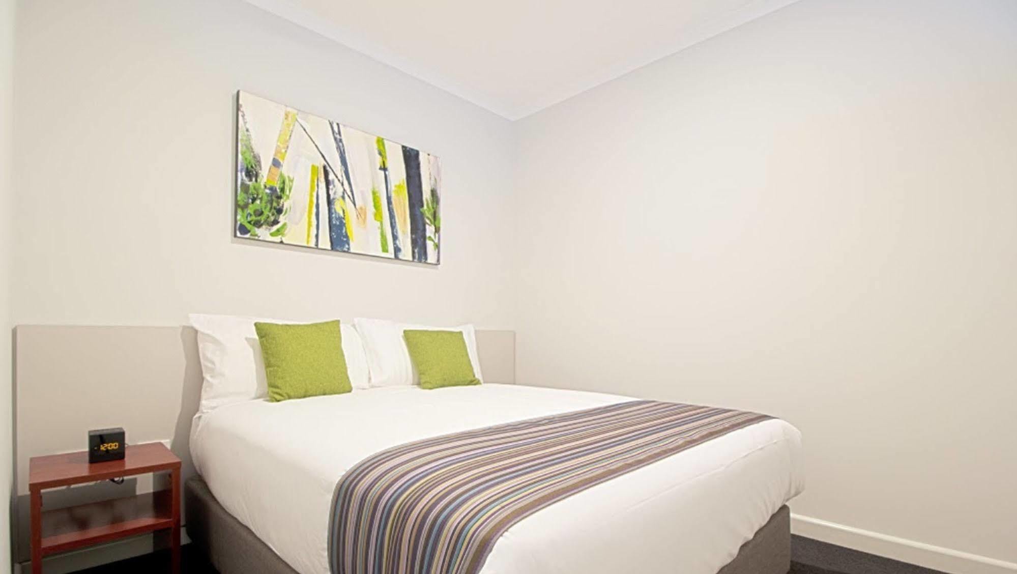 Abode Narrabundah 4* Canberra