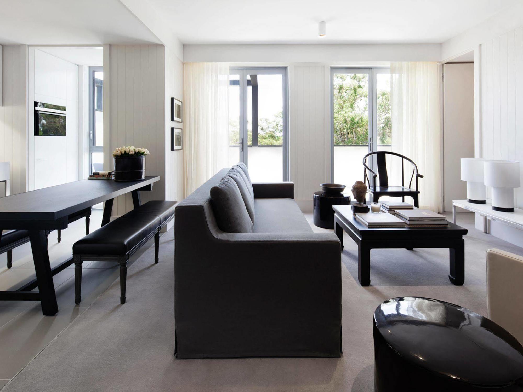 Burbury Aparthotel 4*