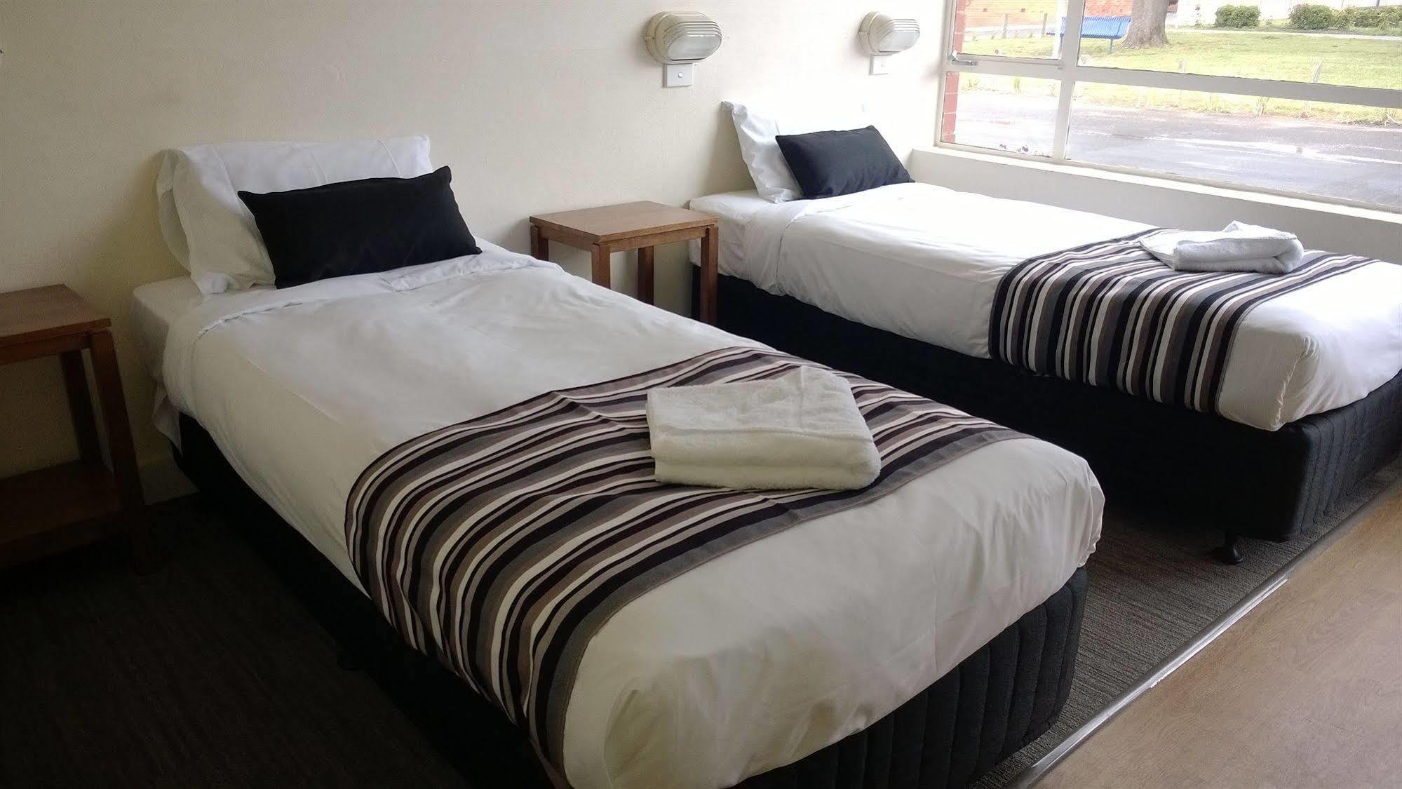 Carotel Motel 3*