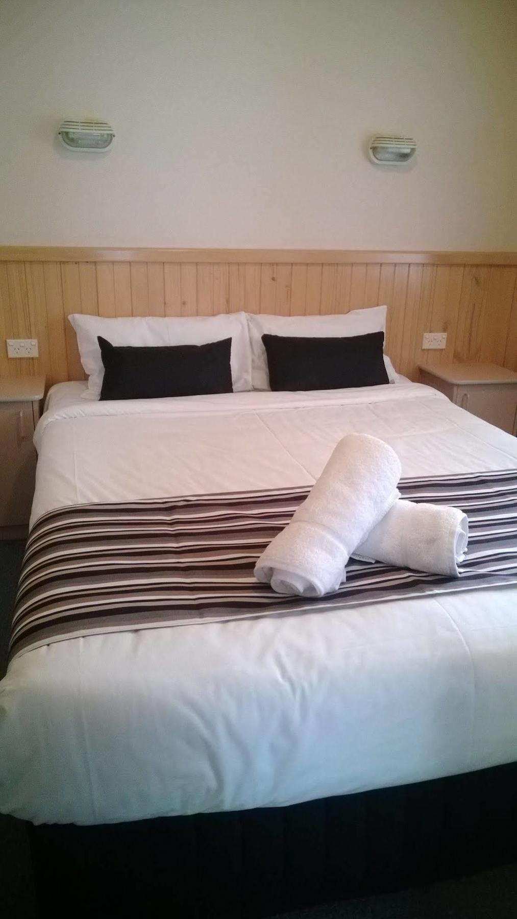 Carotel 3* Canberra