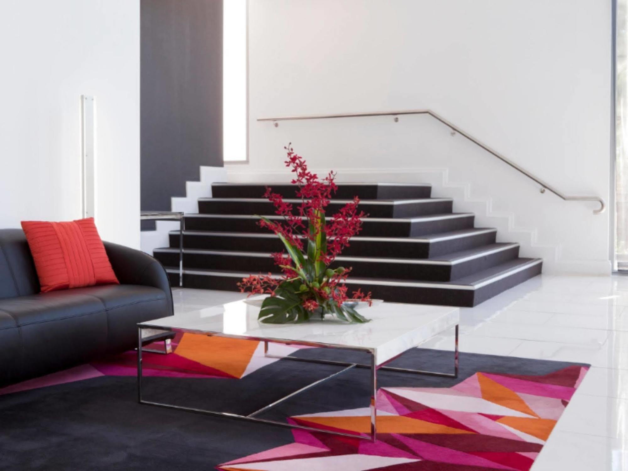 Adina Serviced Dickson Aparthotel