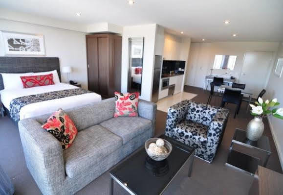 Adina Serviced Dickson Aparthotel 4*