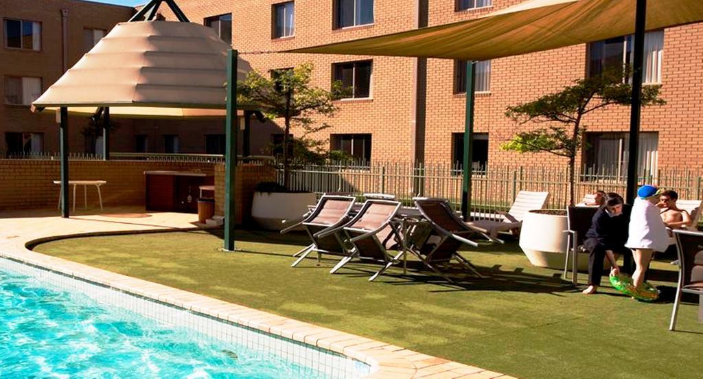 Kingston Terrace Serviced Apartment *