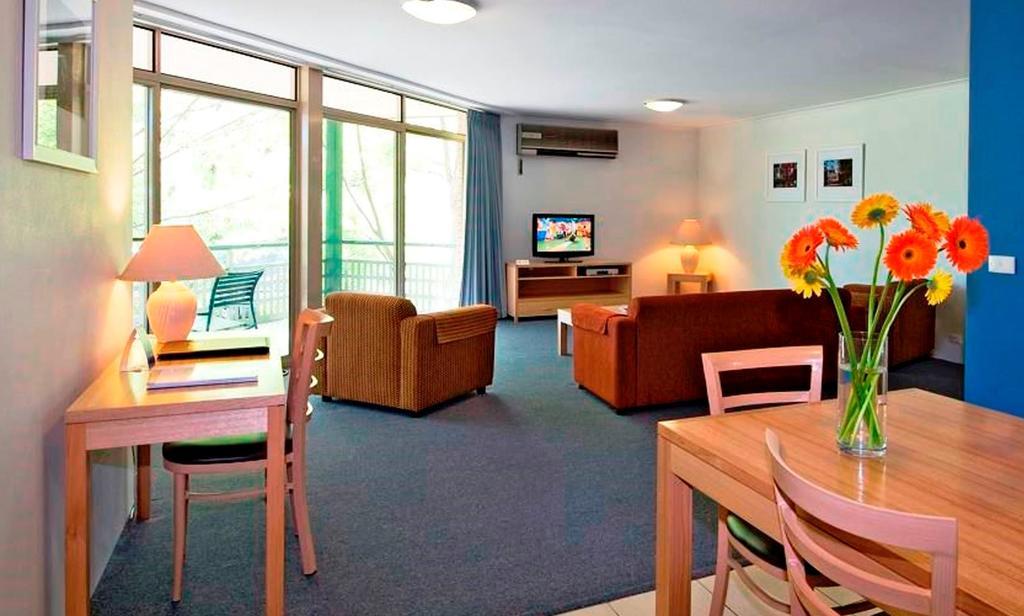 Kingston Terrace Serviced * Canberra