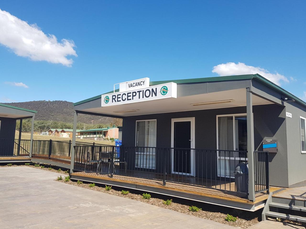 Carotel Motel