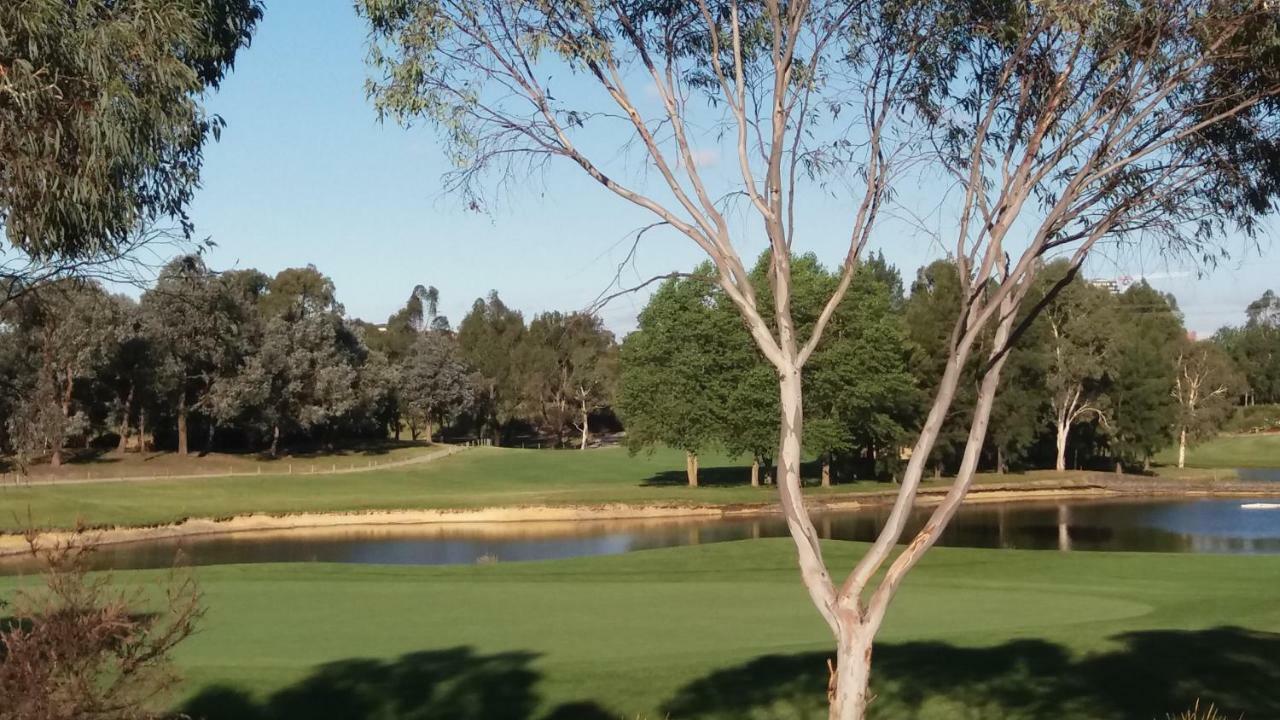 Sweet By The Golf Course Homestay
