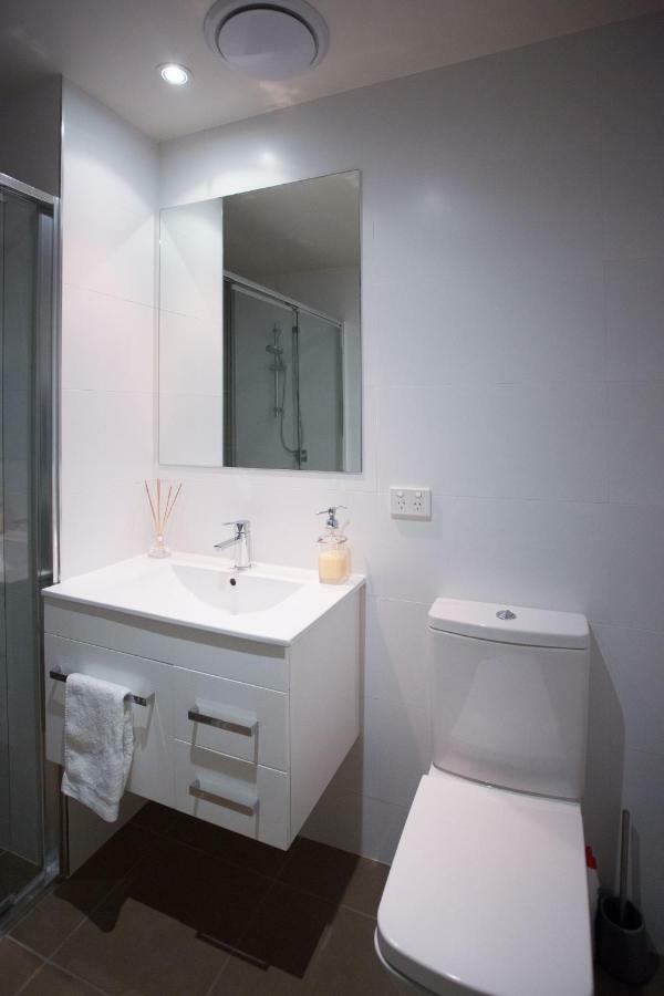 Apartment Envy 30 Luxe 1 Bedroom Executive In The Heart Of Braddon Wine Wifi Secure Parking