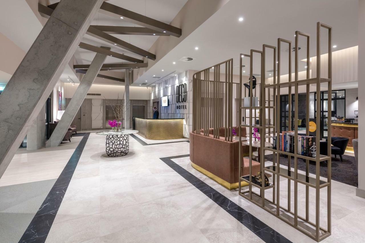 Deco 4* Canberra