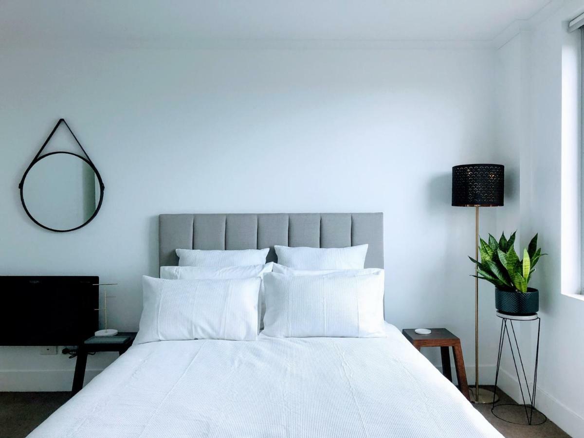 Staying Places - The Avenue Apartment Canberra