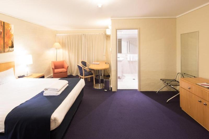 Ibis Styles 4*