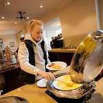 Mercure Canberra
