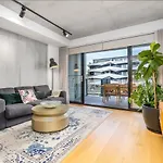 Exclusive Braddon 2Br Apt Near Civic
