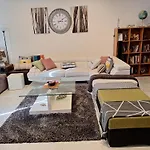 Serene Holiday Home-4 Bedroom Ensuite Home