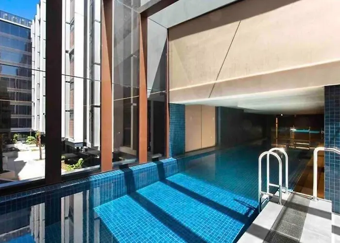 Midnight Luxe 1Br Apartment In The Heart Of Braddon Views From L7 Pool Sauna Gym Secure Parking Wifi Wine