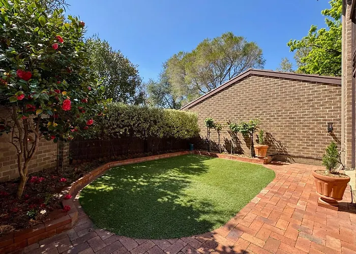 Spacious Garden Apartment