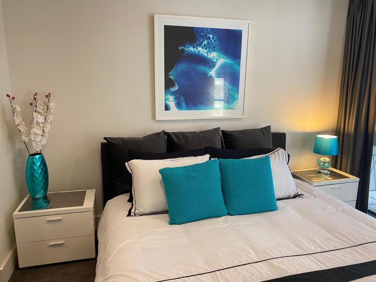 The Gallery Luxe 1 Bedroom Executive In The Heart Of Braddon Wine Secure Parking Wifi Apartment *