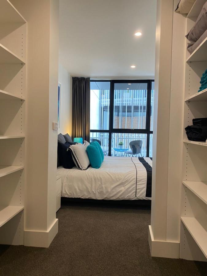 The Gallery Luxe 1 Bedroom Executive In The Heart Of Braddon Wine Secure Parking Wifi Apartment Canberra