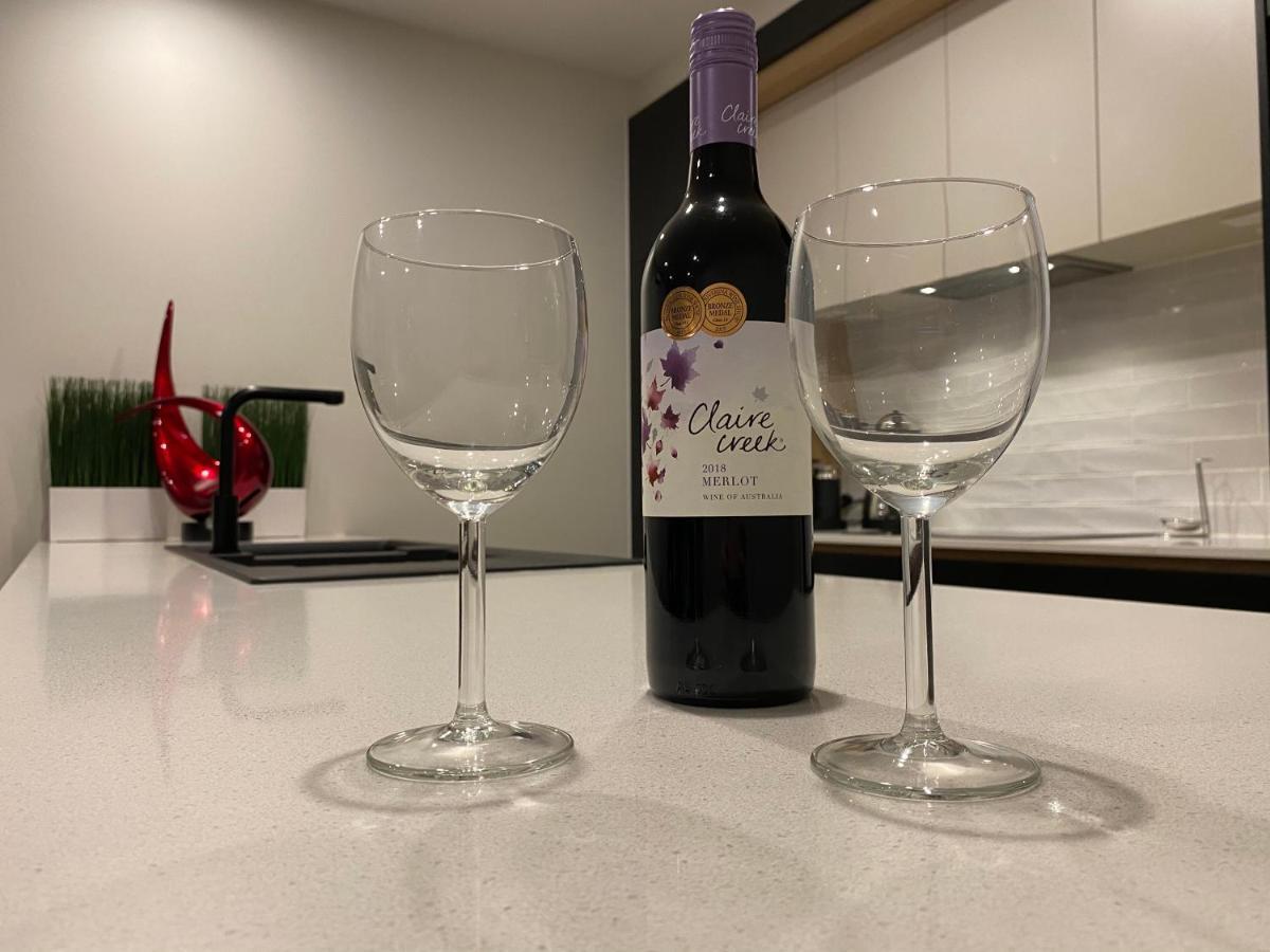 Apartment The Gallery Luxe 1 Bedroom Executive In The Heart Of Braddon Wine Secure Parking Wifi Canberra