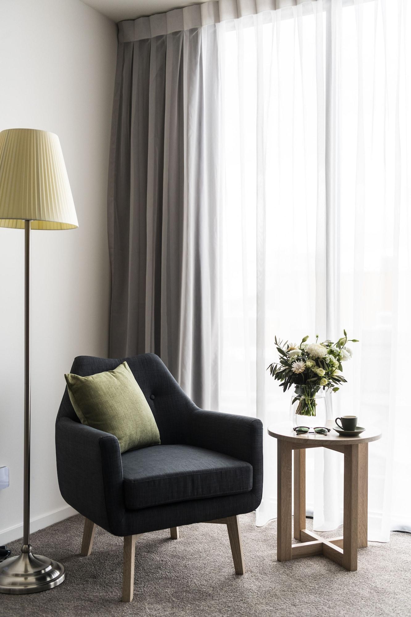 Abode Kingston 4*