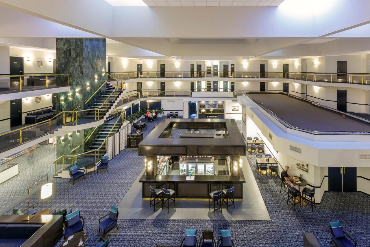 Ramada By Wyndham Diplomat Hotel Canberra